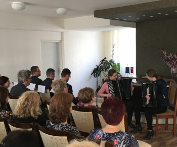 Aktuality / Mestská časť ocenila 18 učiteľov z furčianskych škôl - foto