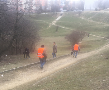 Aktuality / Jarné upratovanie zmenilo niektoré lokality na Furči na nepoznanie - foto